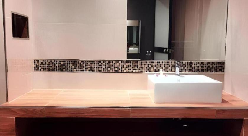 Sadao Melodi Hotel Dannok מראה חיצוני תמונה